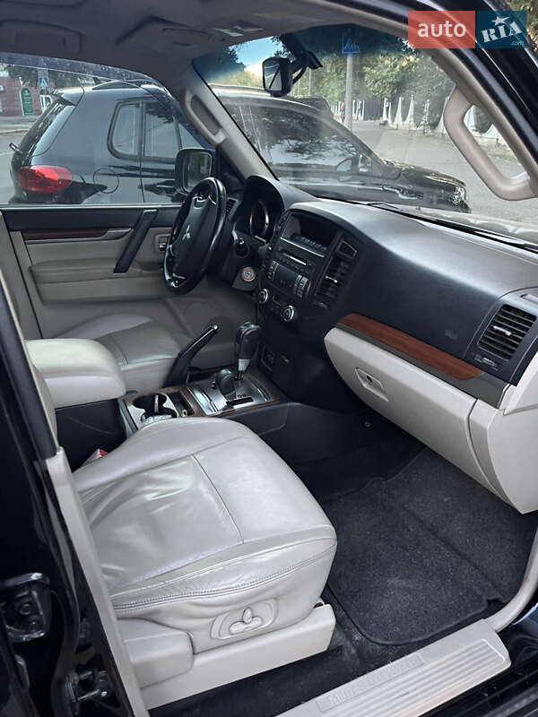 Mitsubishi Pajero Wagon 2007