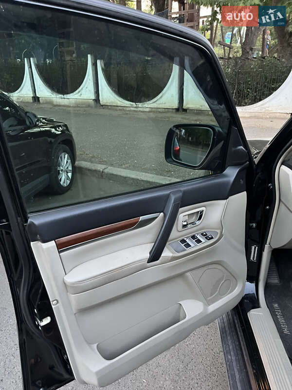 Mitsubishi Pajero Wagon 2007