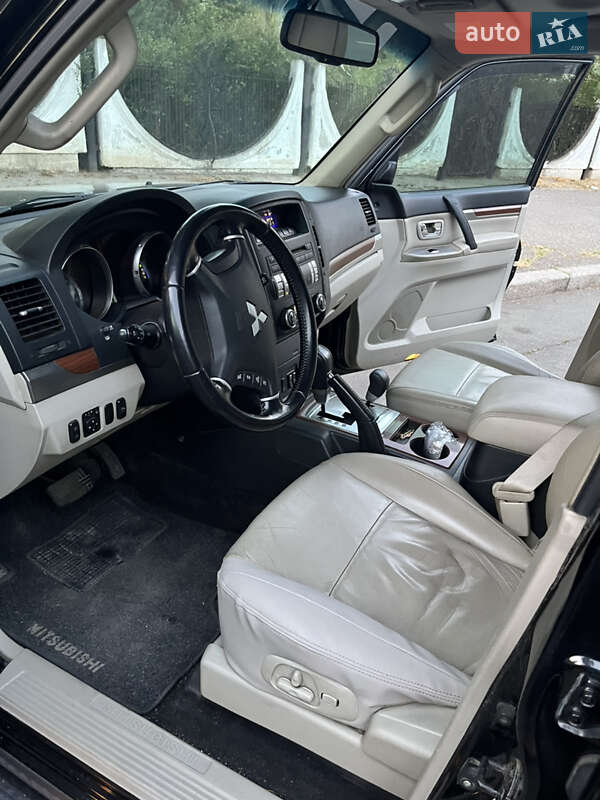 Mitsubishi Pajero Wagon 2007