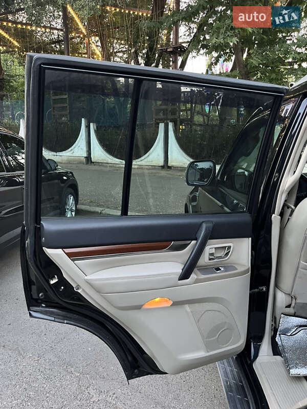 Mitsubishi Pajero Wagon 2007