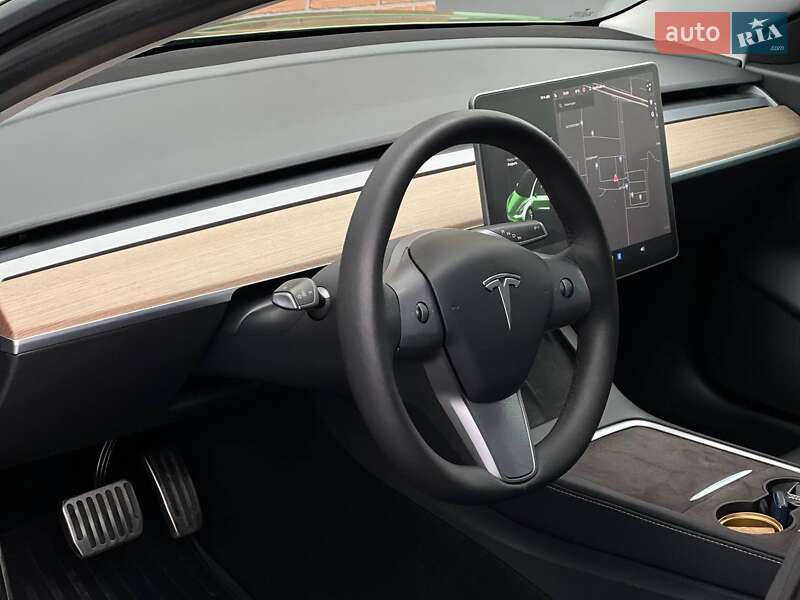 Tesla-52