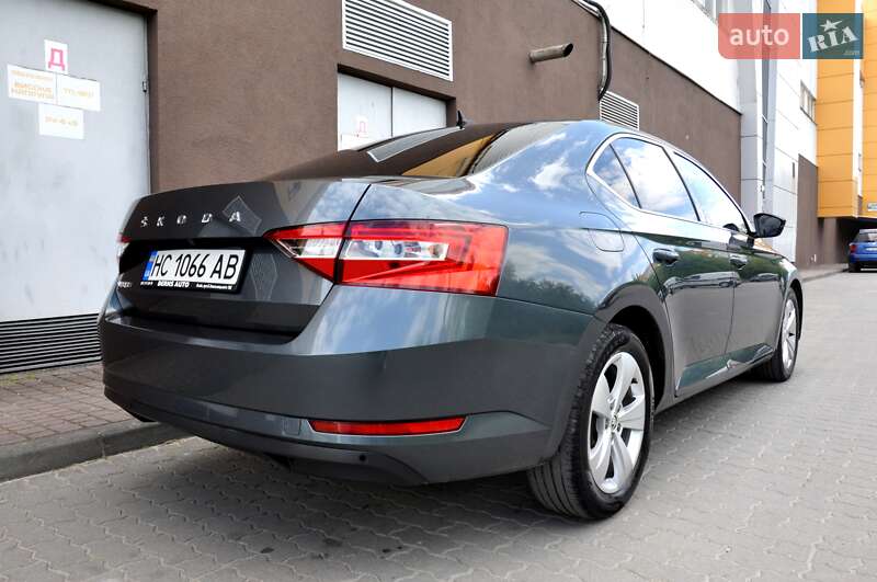 Skoda Superb 2019