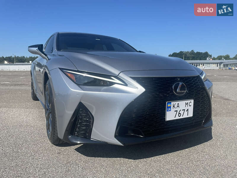 Lexus-1