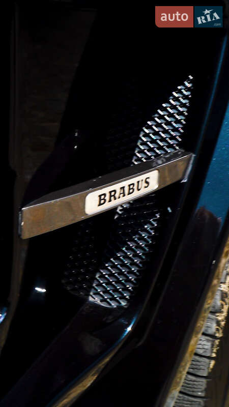 Mercedes-Benz G-Class 2011