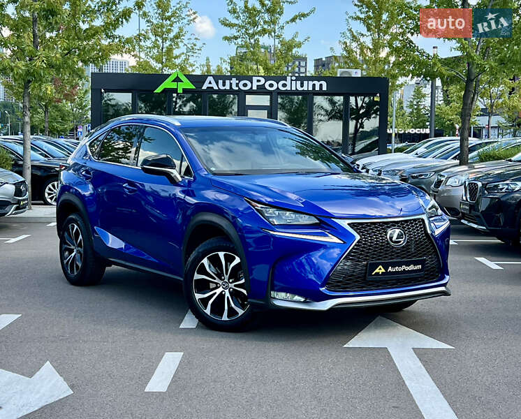 Lexus-44