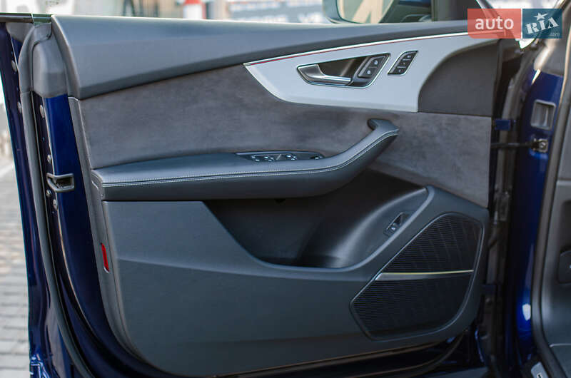 Audi-29