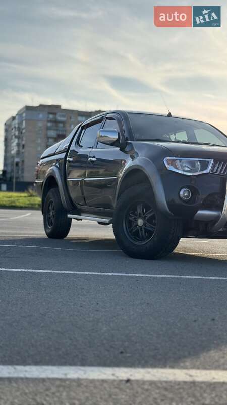 Mitsubishi L 200 2008