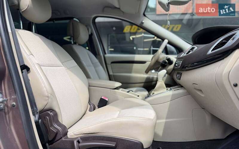 Renault Megane Scenic 2010