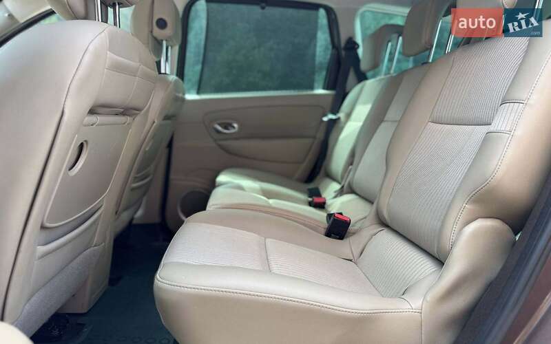 Renault Megane Scenic 2010