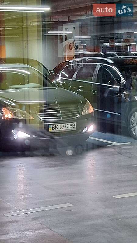 Mercedes-Benz S-Class 2007