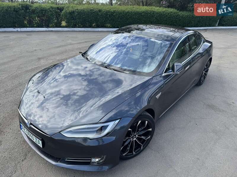 Tesla-32