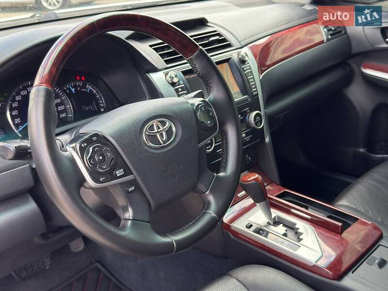 Toyota Camry 2012