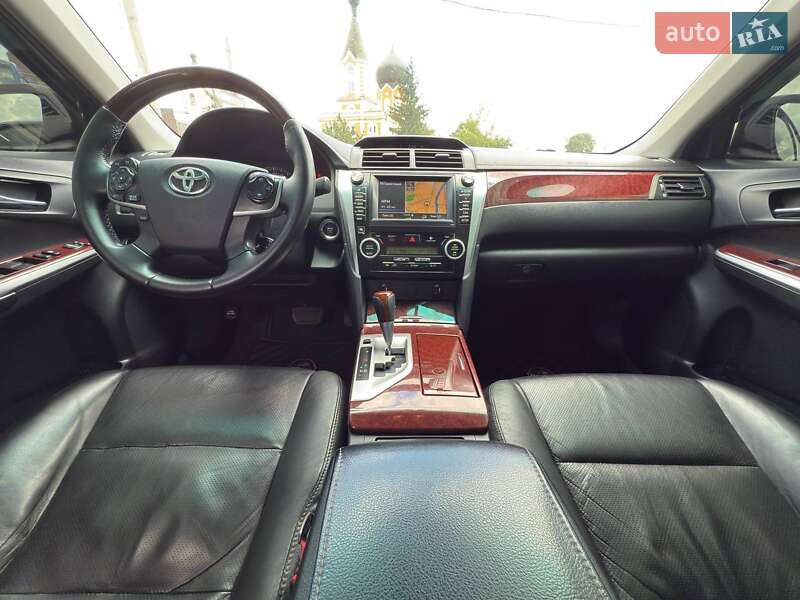 Toyota Camry 2012