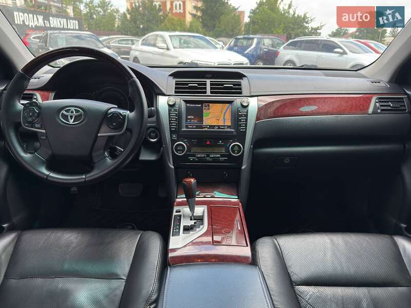 Toyota Camry 2012