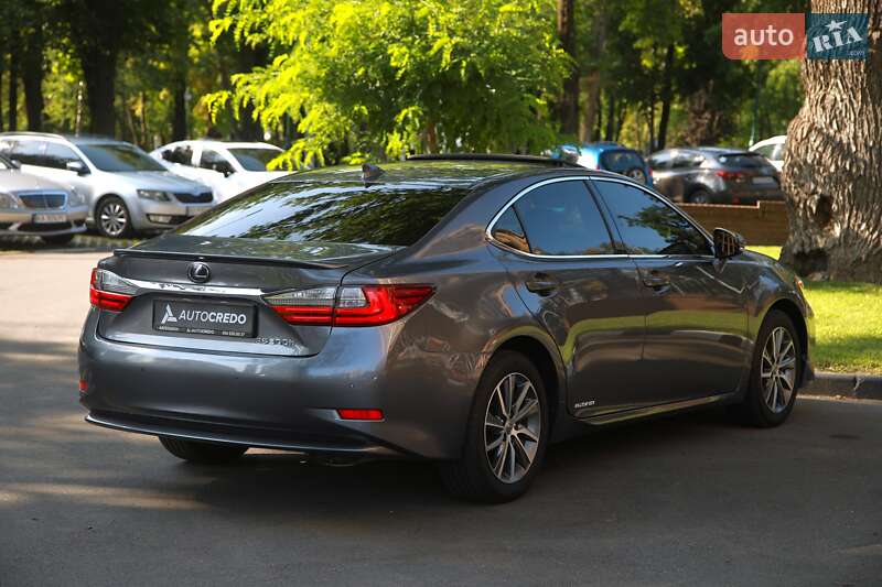 Lexus-22