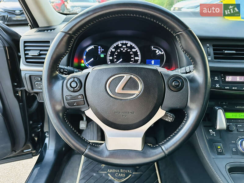 Lexus-29