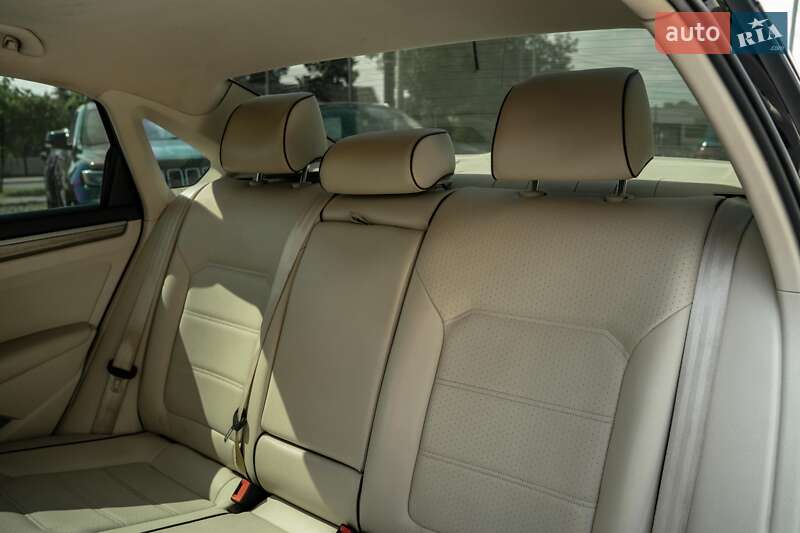 Volkswagen Passat 2016