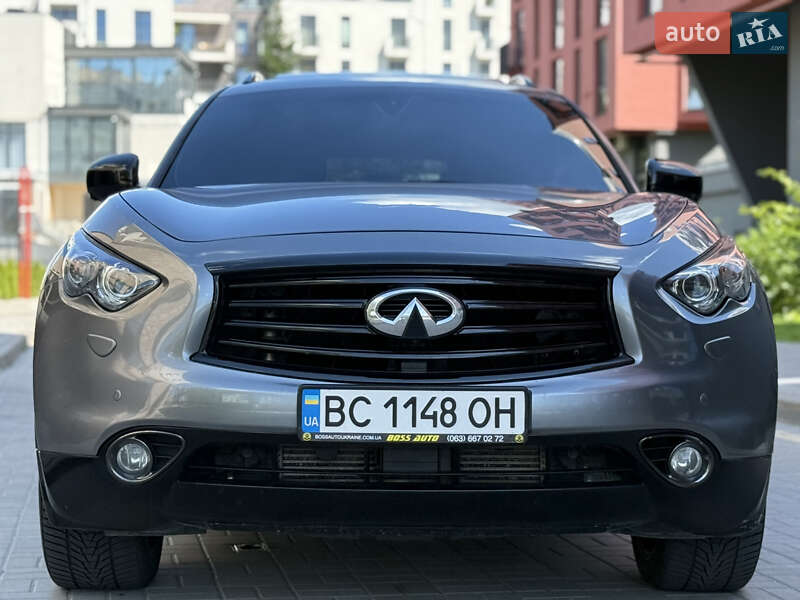 Infiniti-1