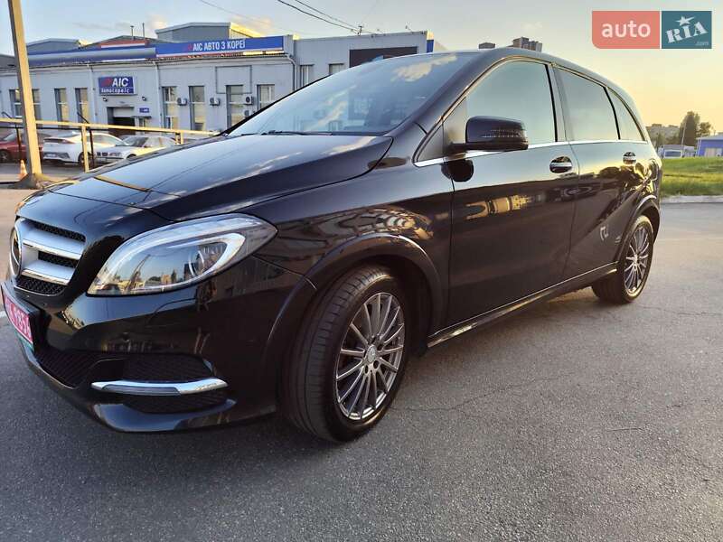 Mercedes-Benz B-Class 2016