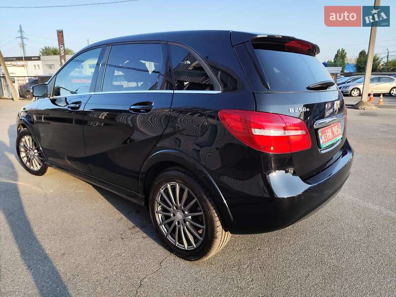 Mercedes-Benz B-Class 2016