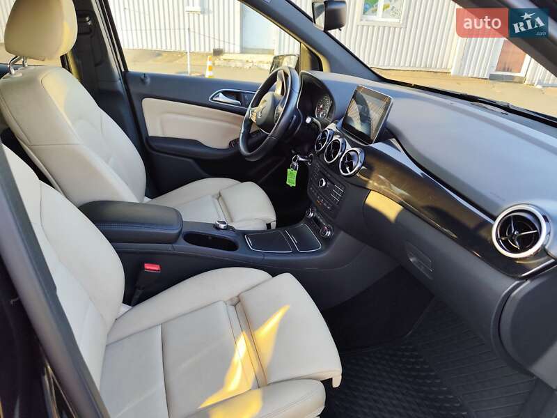 Mercedes-Benz B-Class 2016