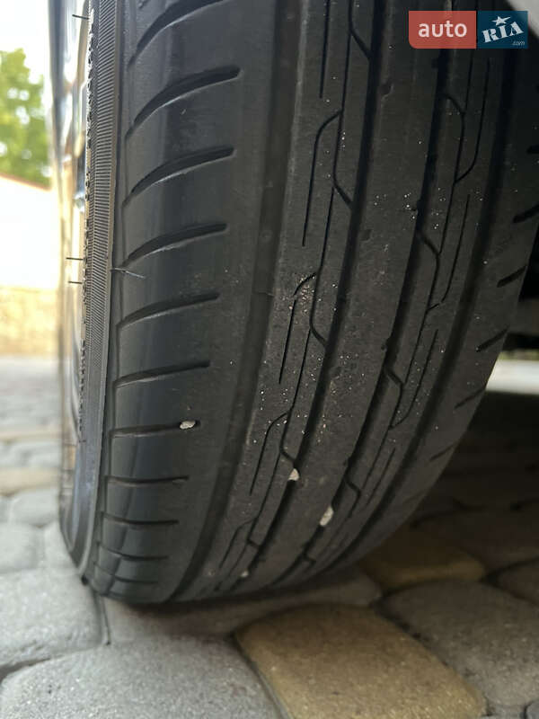 Volkswagen e-Up 2014