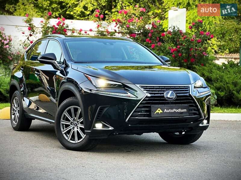 Lexus-33