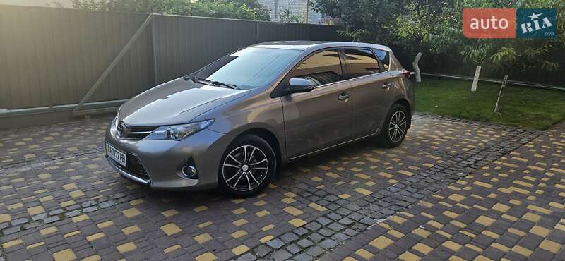 Toyota-0