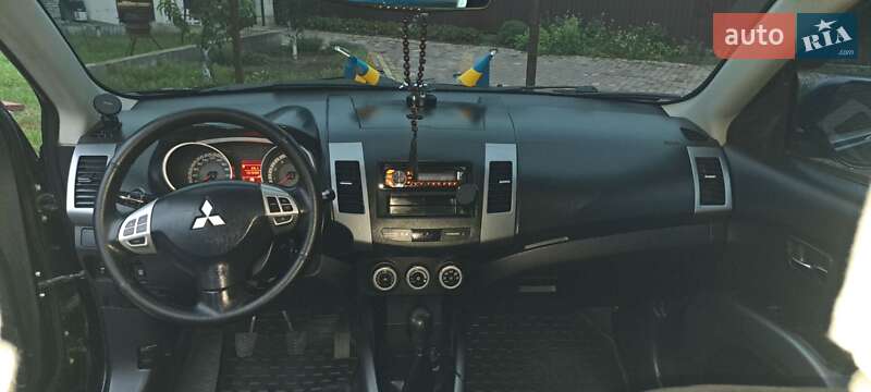 Mitsubishi Outlander XL 2008