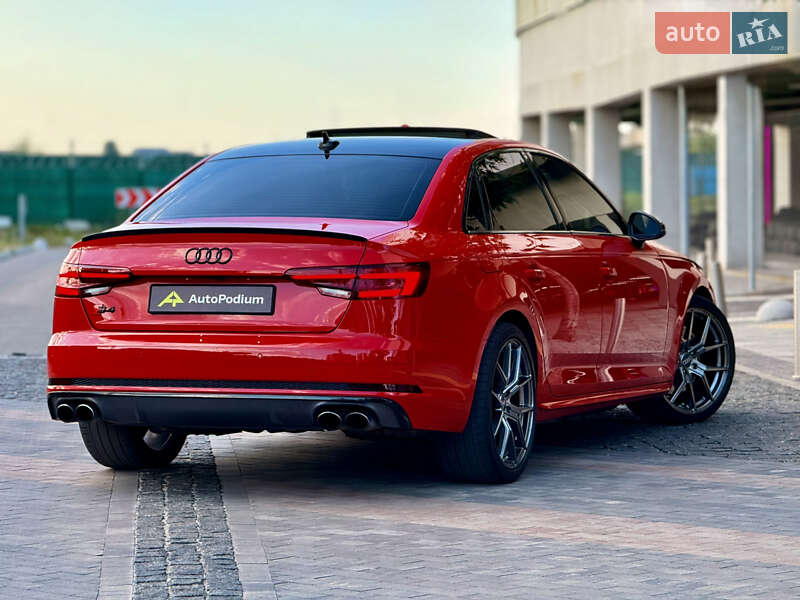 Audi-23