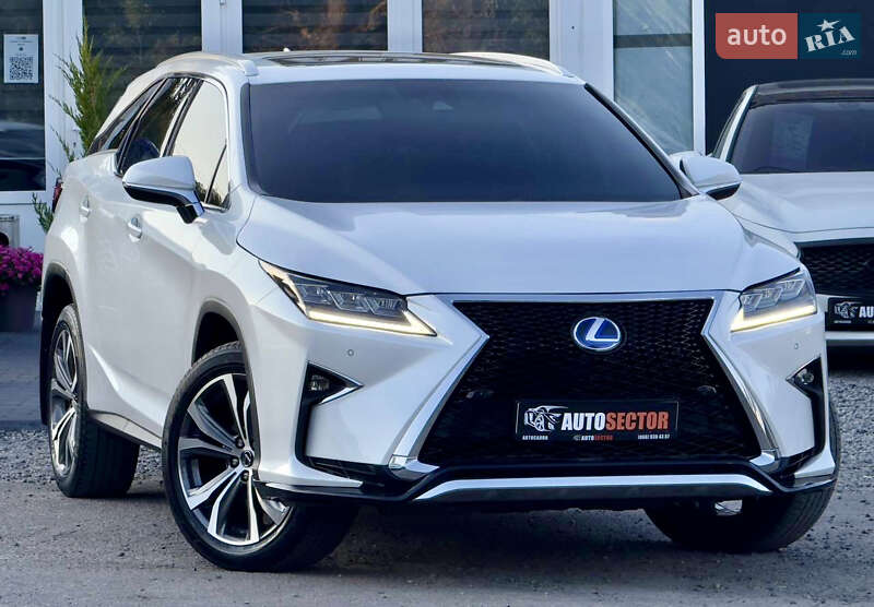 Lexus-12