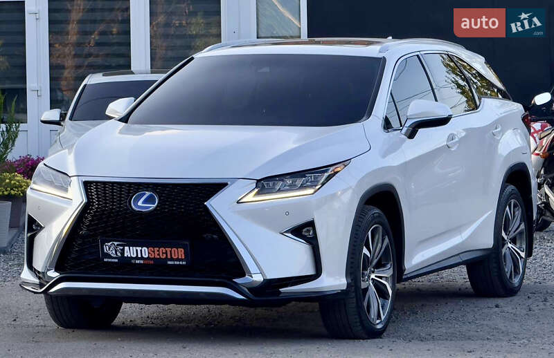 Lexus-35