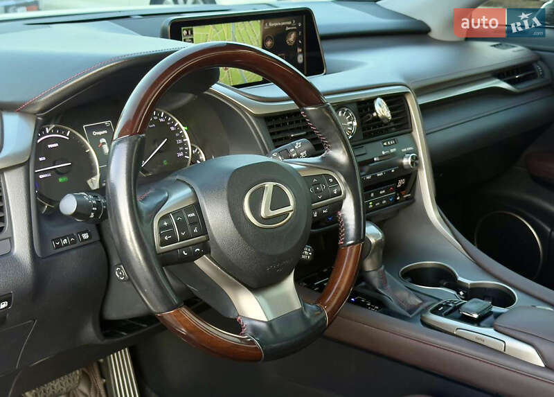 Lexus-29