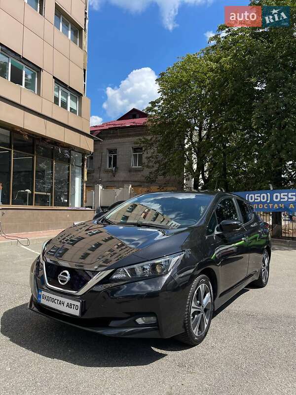 Nissan-4