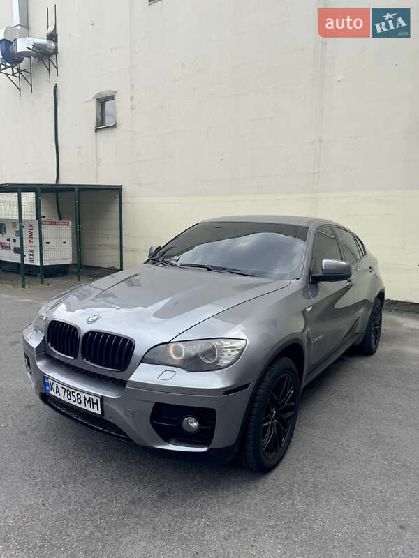BMW X6 2011