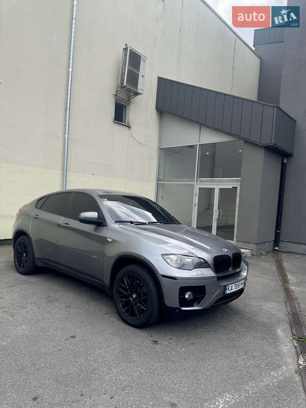 BMW X6 2011