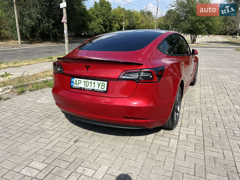 Tesla-3