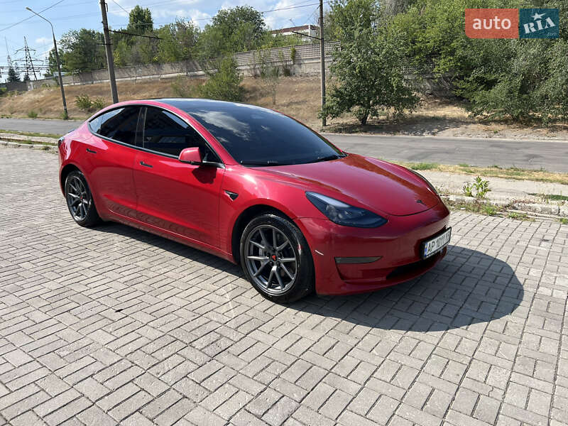 Tesla-5