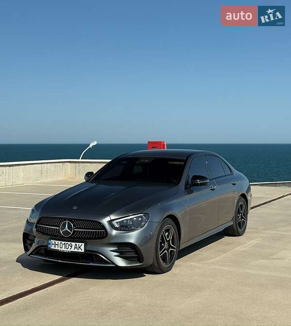 Mercedes-Benz E-Class 2021