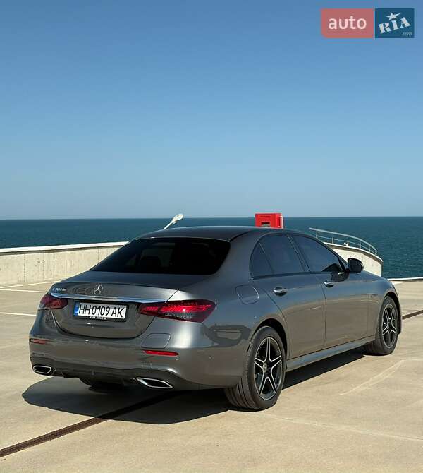 Mercedes-Benz E-Class 2021