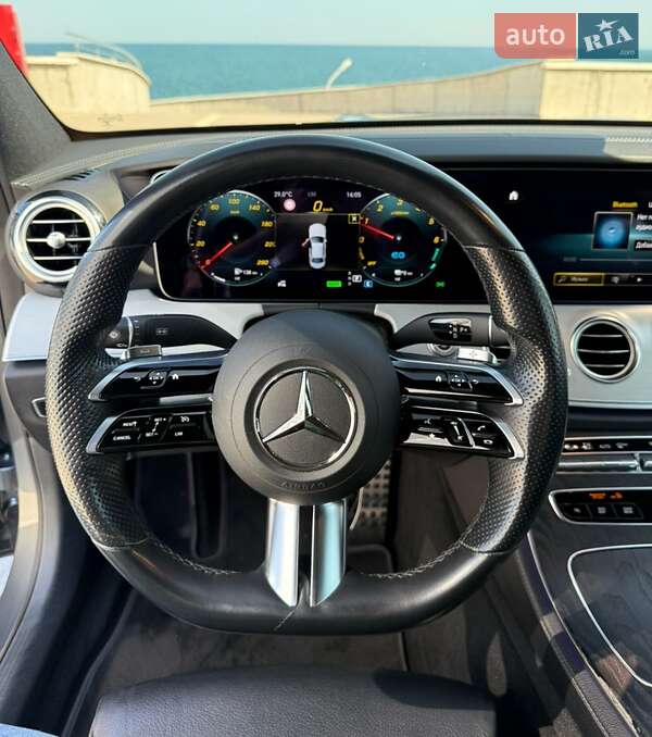 Mercedes-Benz E-Class 2021