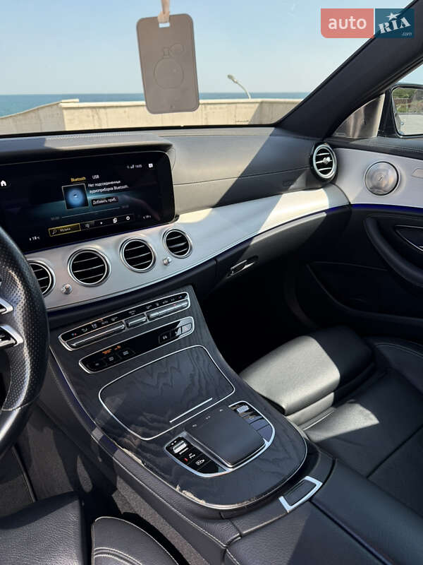 Mercedes-Benz E-Class 2021