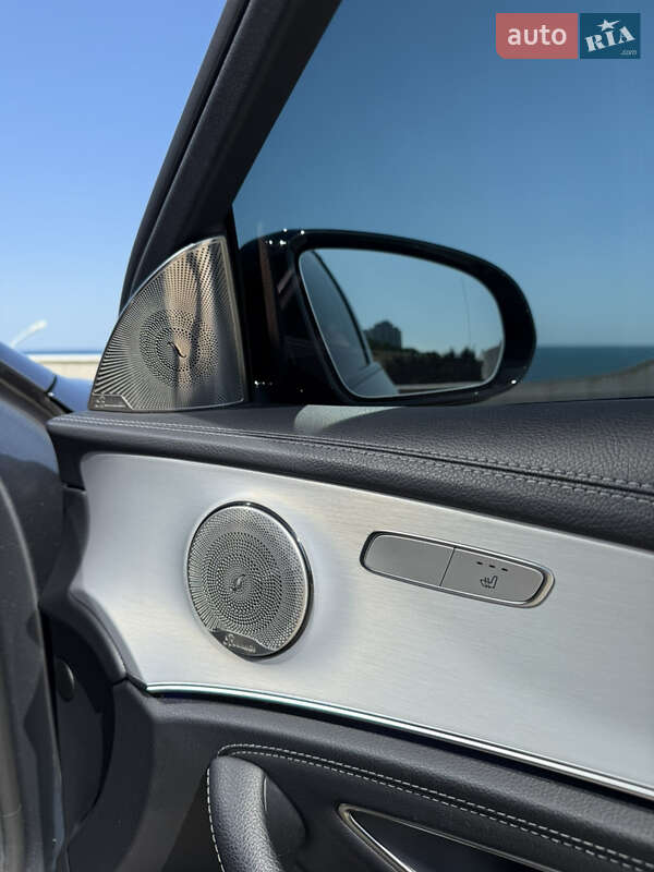 Mercedes-Benz E-Class 2021