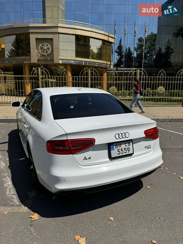 Audi A4 2014