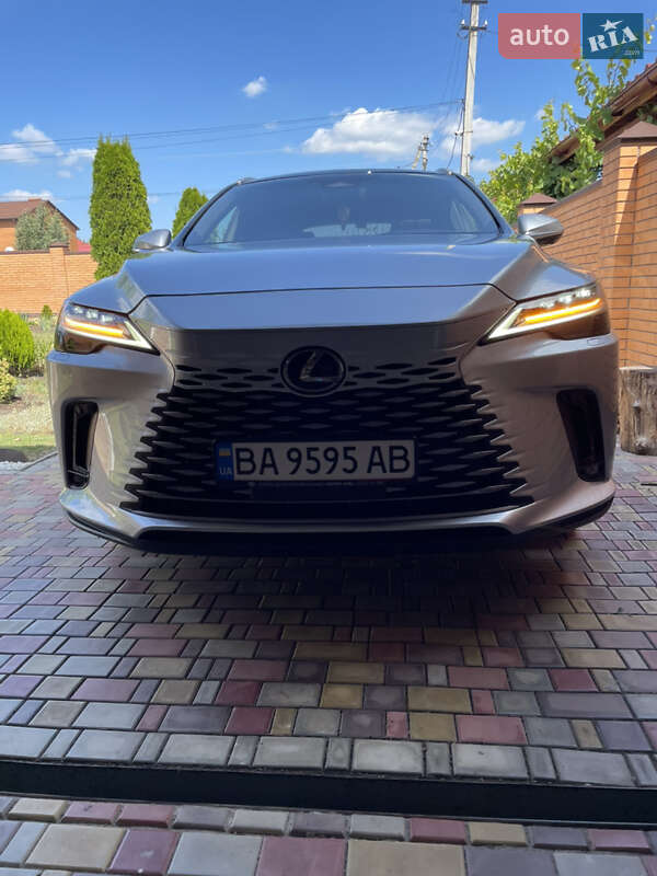 Lexus-18