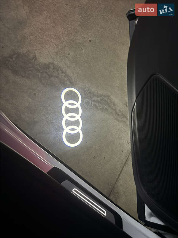 Audi-3