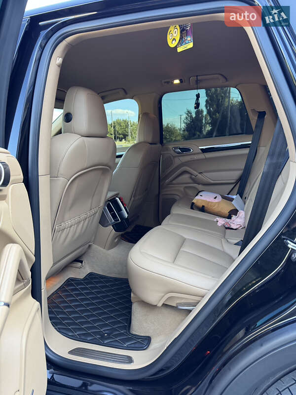 Porsche Cayenne 2014