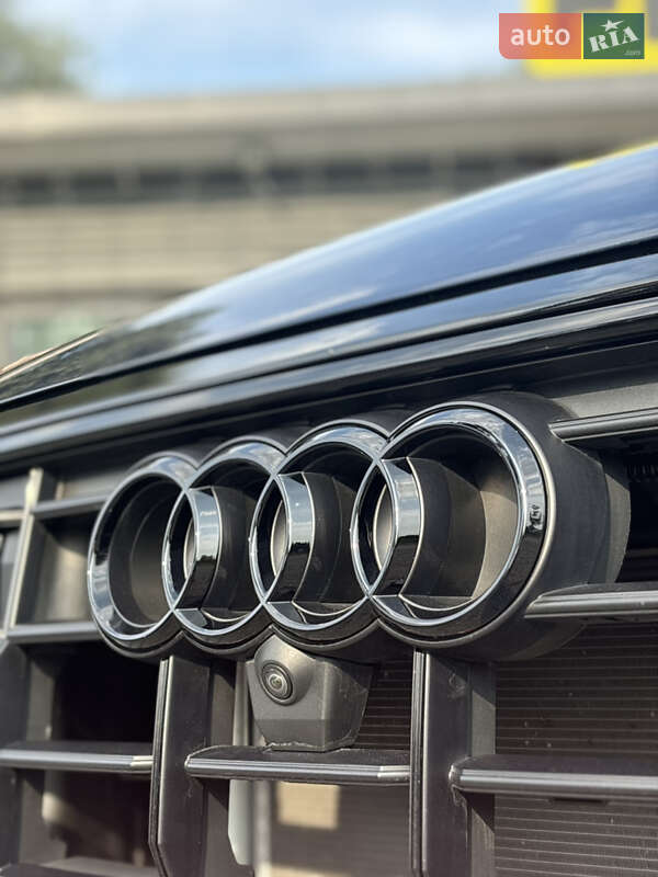 Audi-21