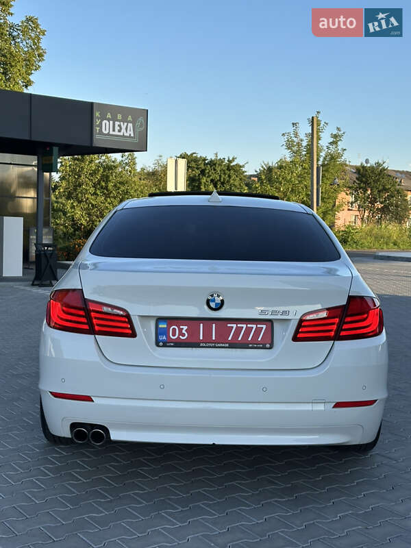 BMW 5 Series 2012