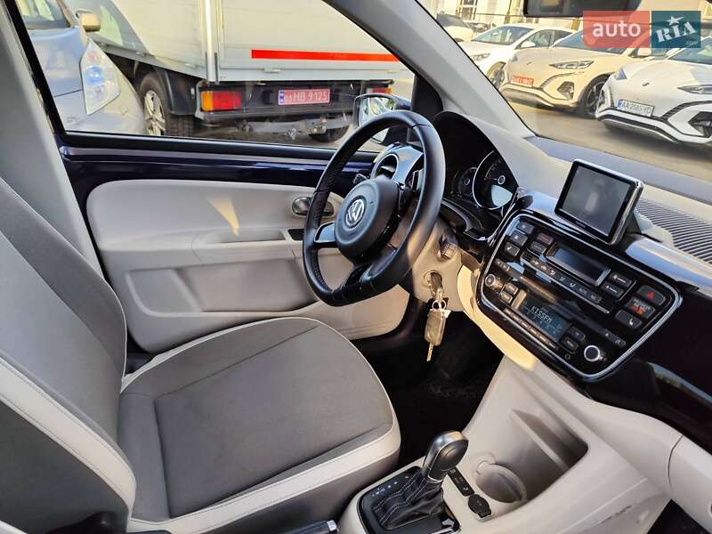 Volkswagen e-Up 2015